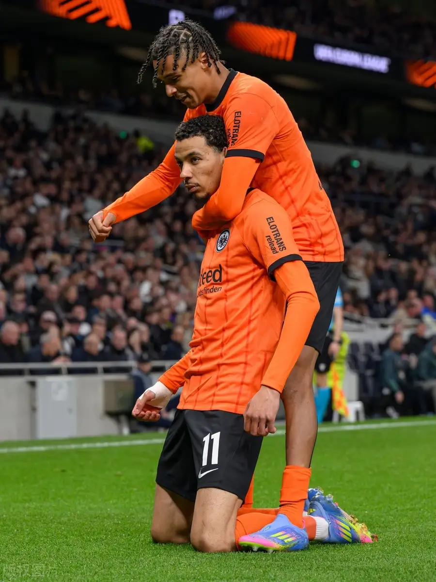 九游娱乐APP-多特蒙德集结日调整名单，志在欧联名次提升，赛场秩序良好，临场指挥获称赞的简单介绍