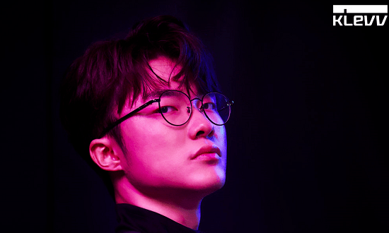 包含Faker新星爆冷表现惊艳毕尔巴鄂竞技队长鼓劲备战英超，现场解说直呼：广厦男篮完成体检备战亚冠的词条